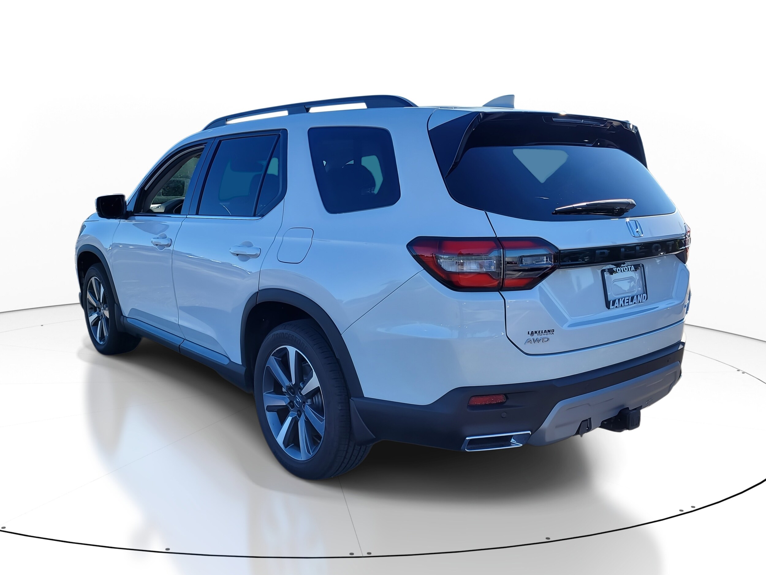 2025 Honda Pilot Elite photo 4