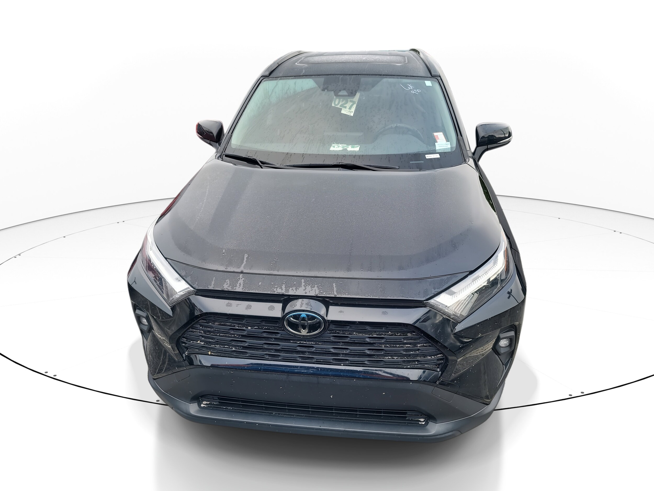 2022 Toyota RAV4 XLE Premium photo 2