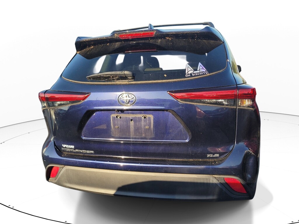 Used 2021 Toyota Highlander XLE SUV