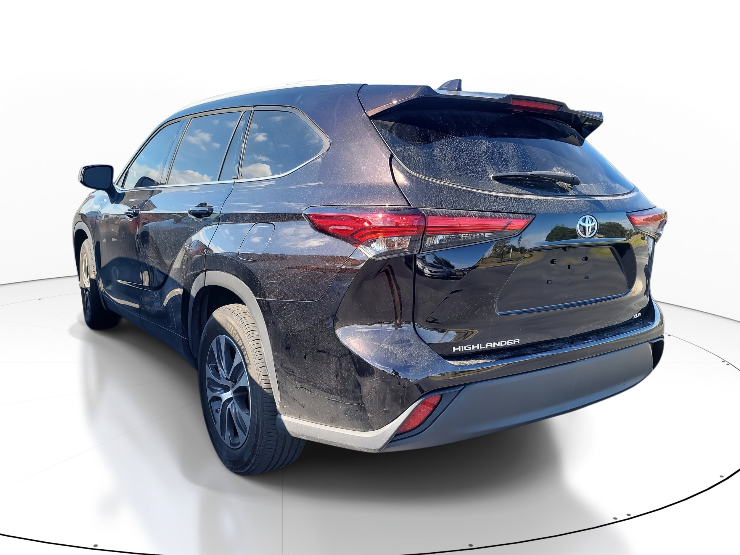 2022 Toyota Highlander XLE photo 4