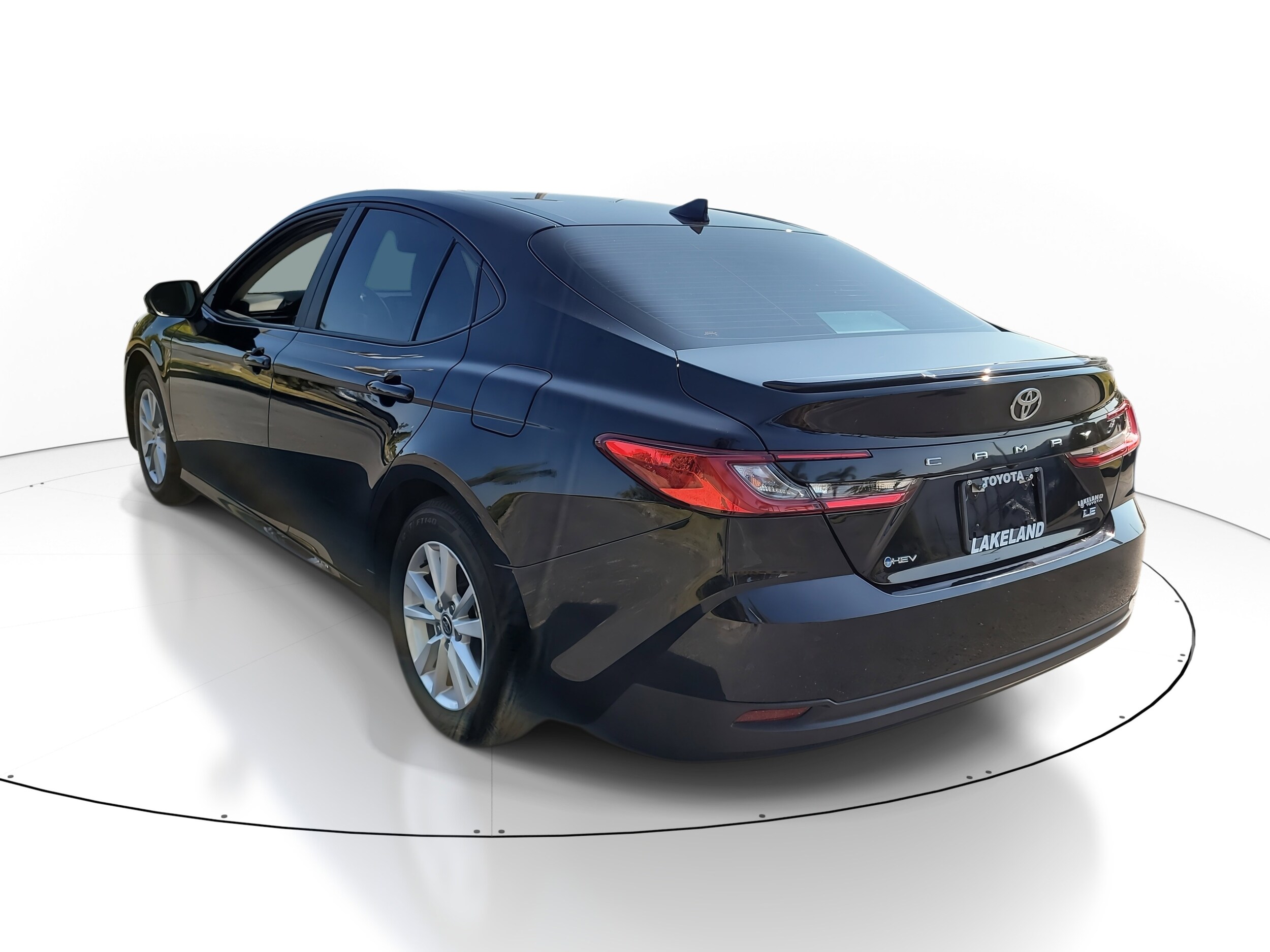 2025 Toyota Camry LE photo 4