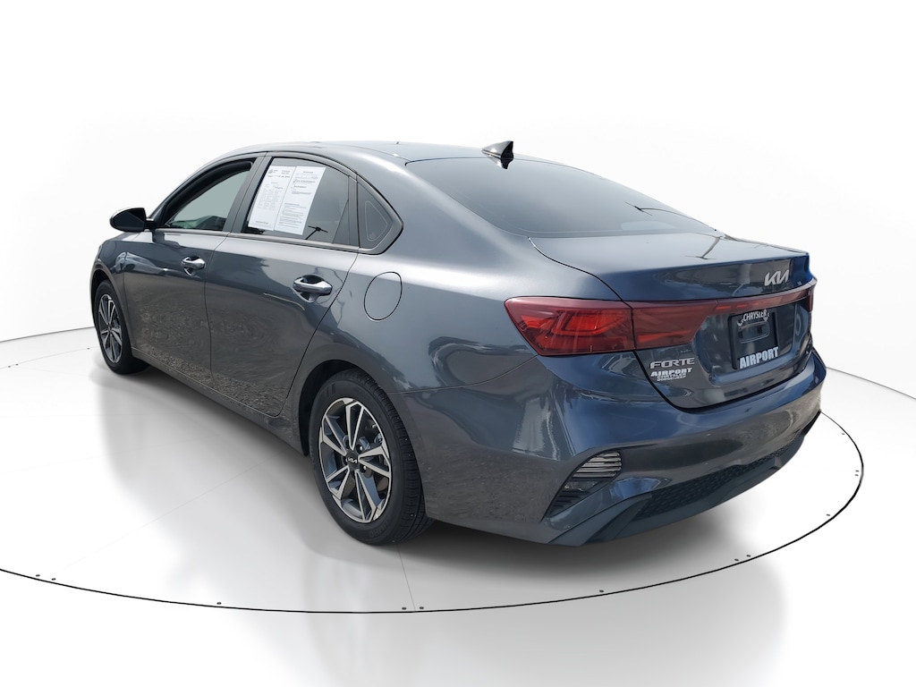 Used 2023 Kia Forte LXS Sedan