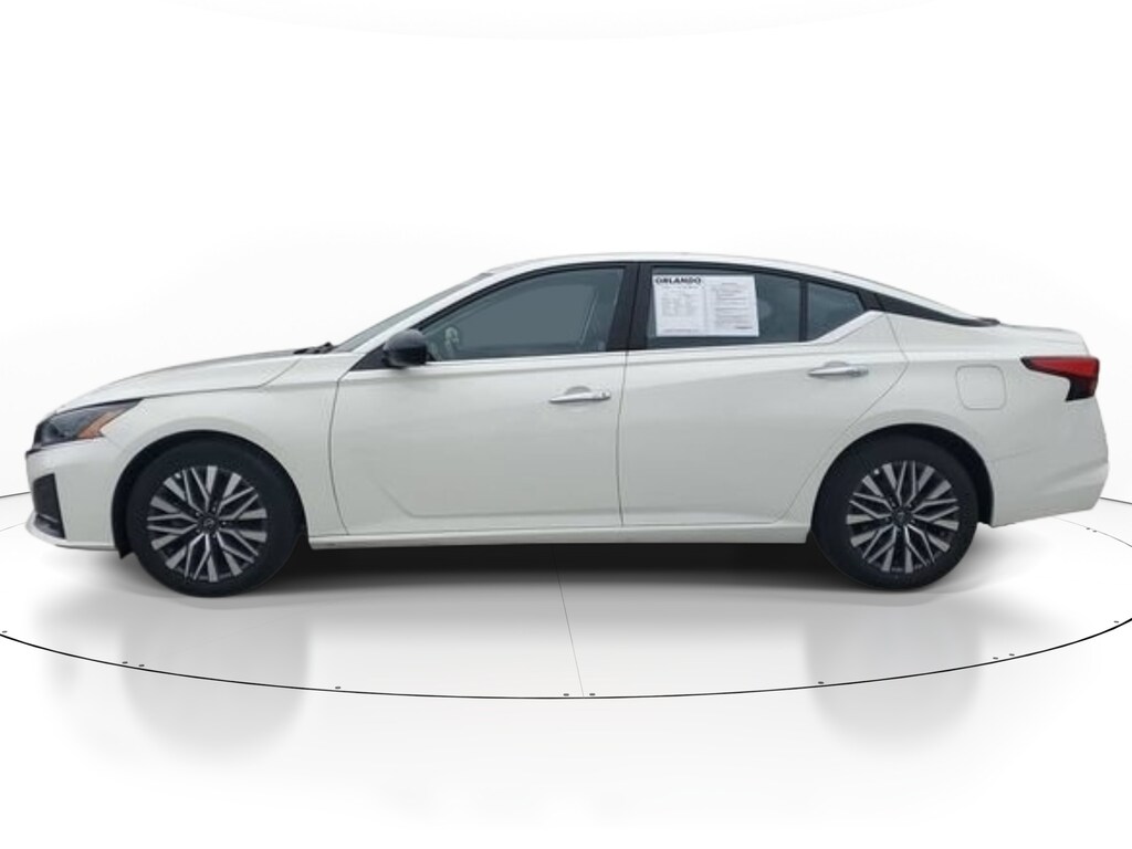 Used 2025 Nissan Altima SV Sedan