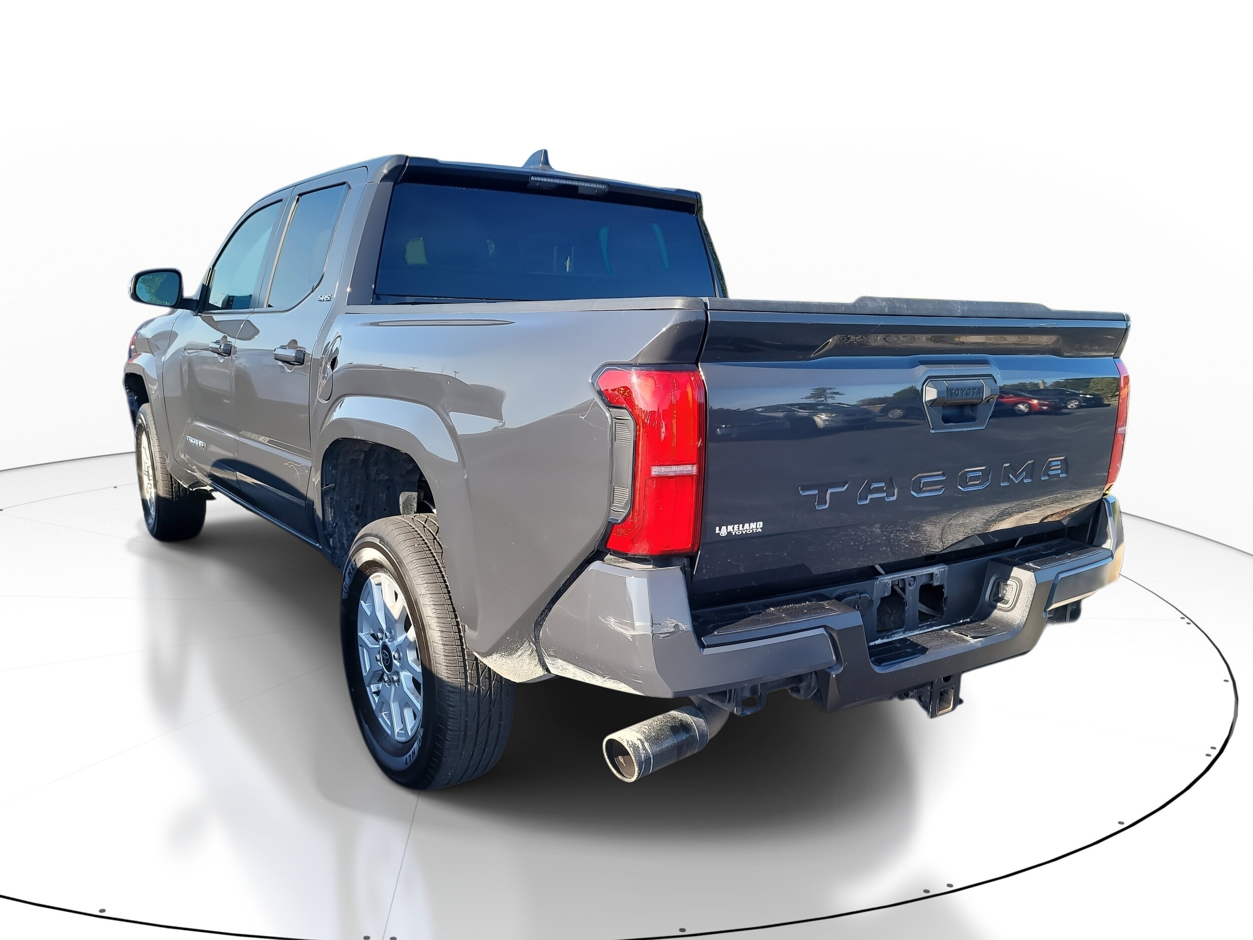 2024 Toyota Tacoma SR5 photo 4