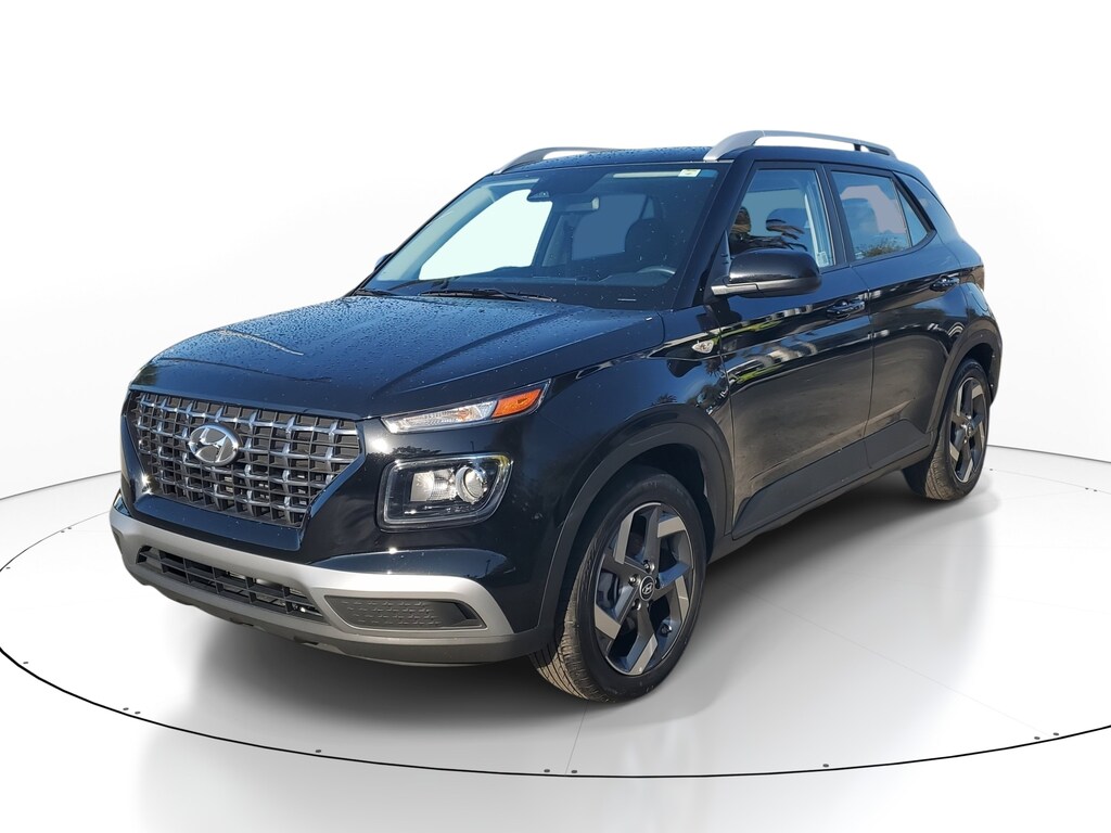 Used 2025 Hyundai Venue SEL SUV