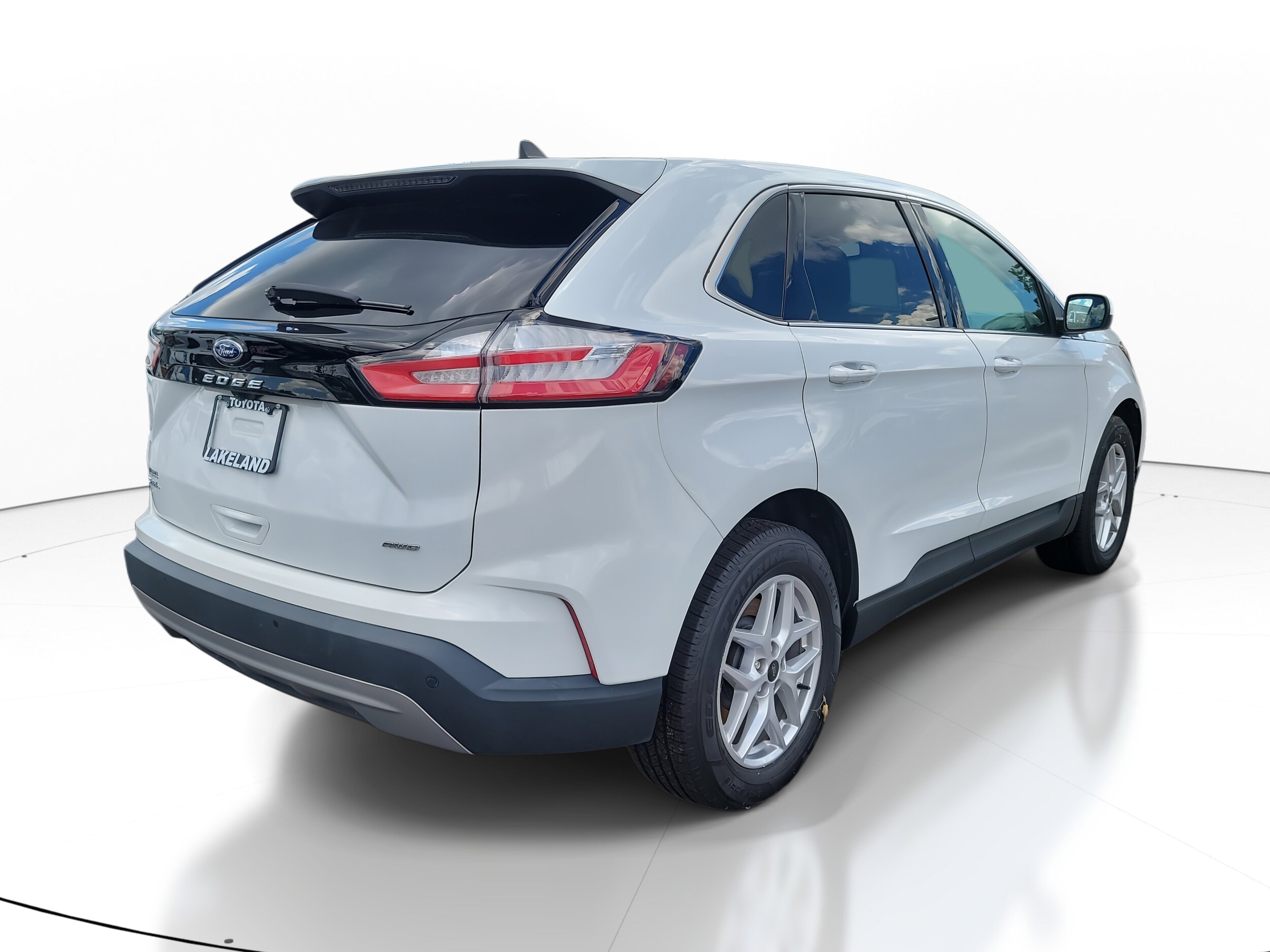 2023 Ford Edge SEL photo 4