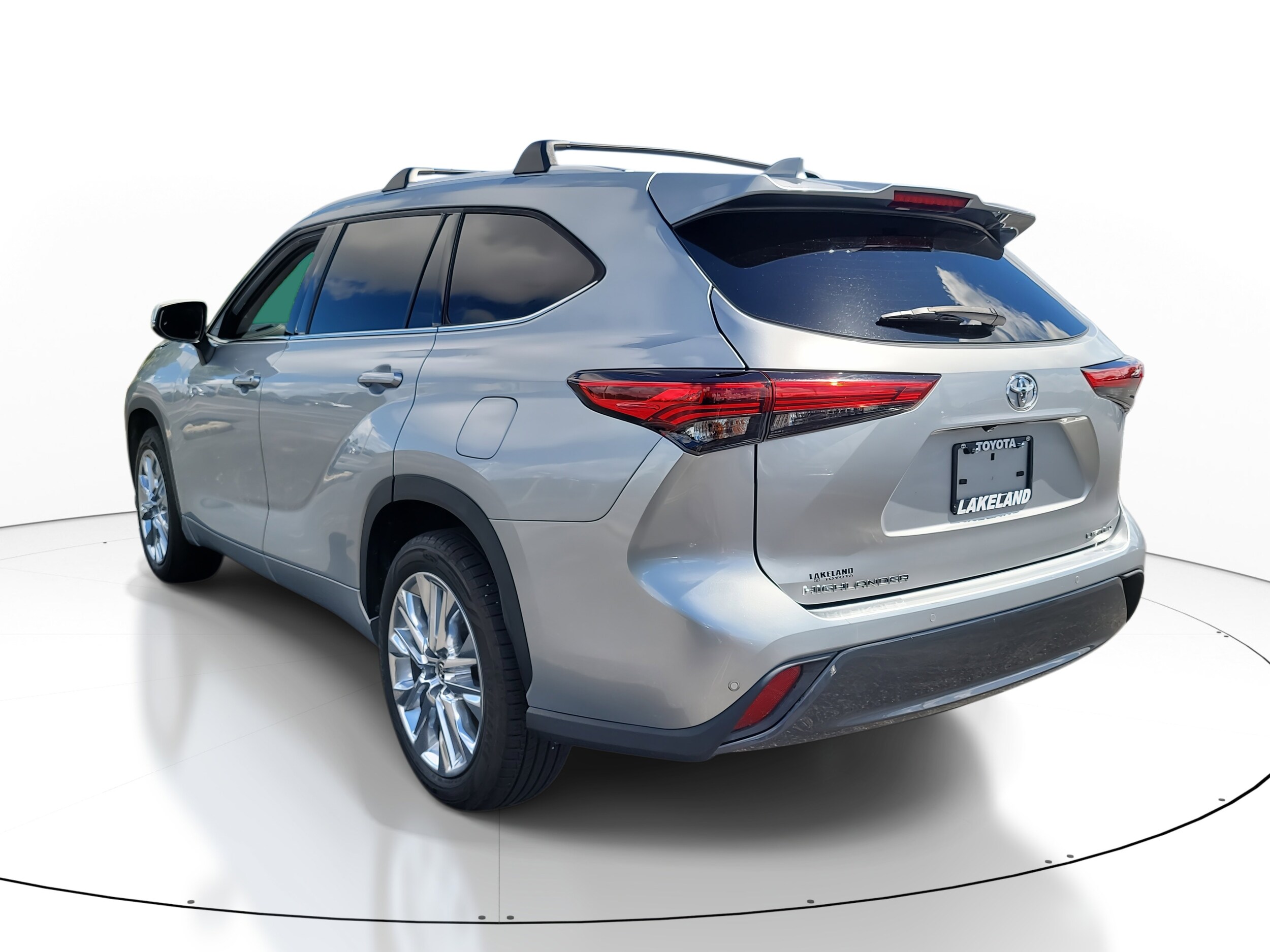 2022 Toyota Highlander Limited photo 4