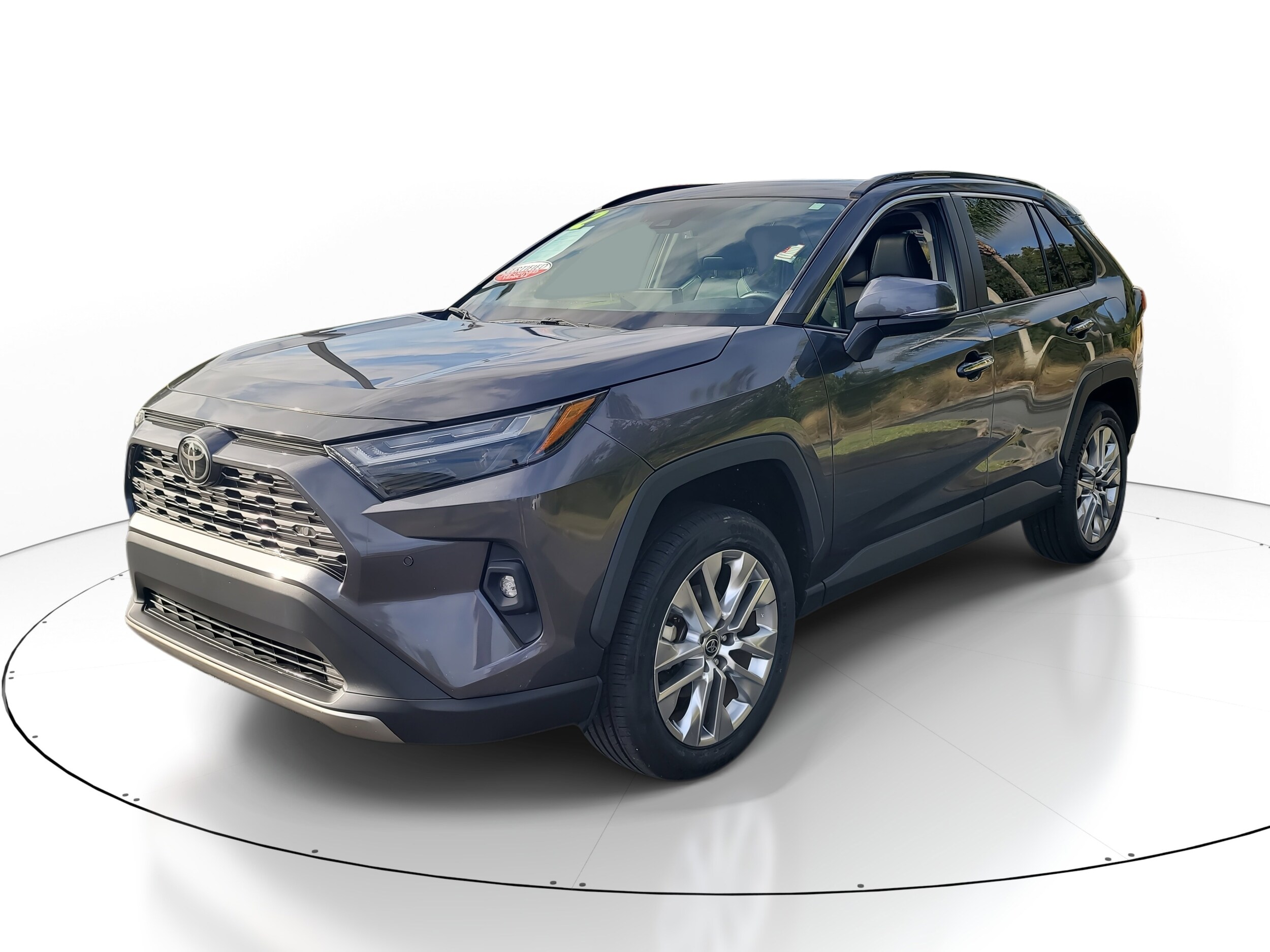 2022 Toyota RAV4 Limited photo 2