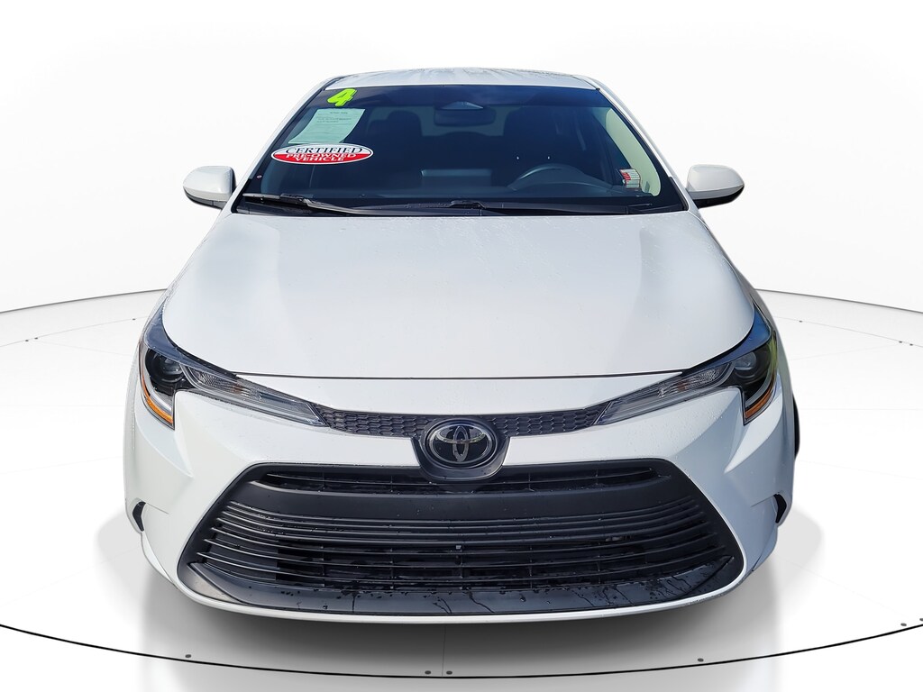 2024 Toyota Corolla LE photo 2