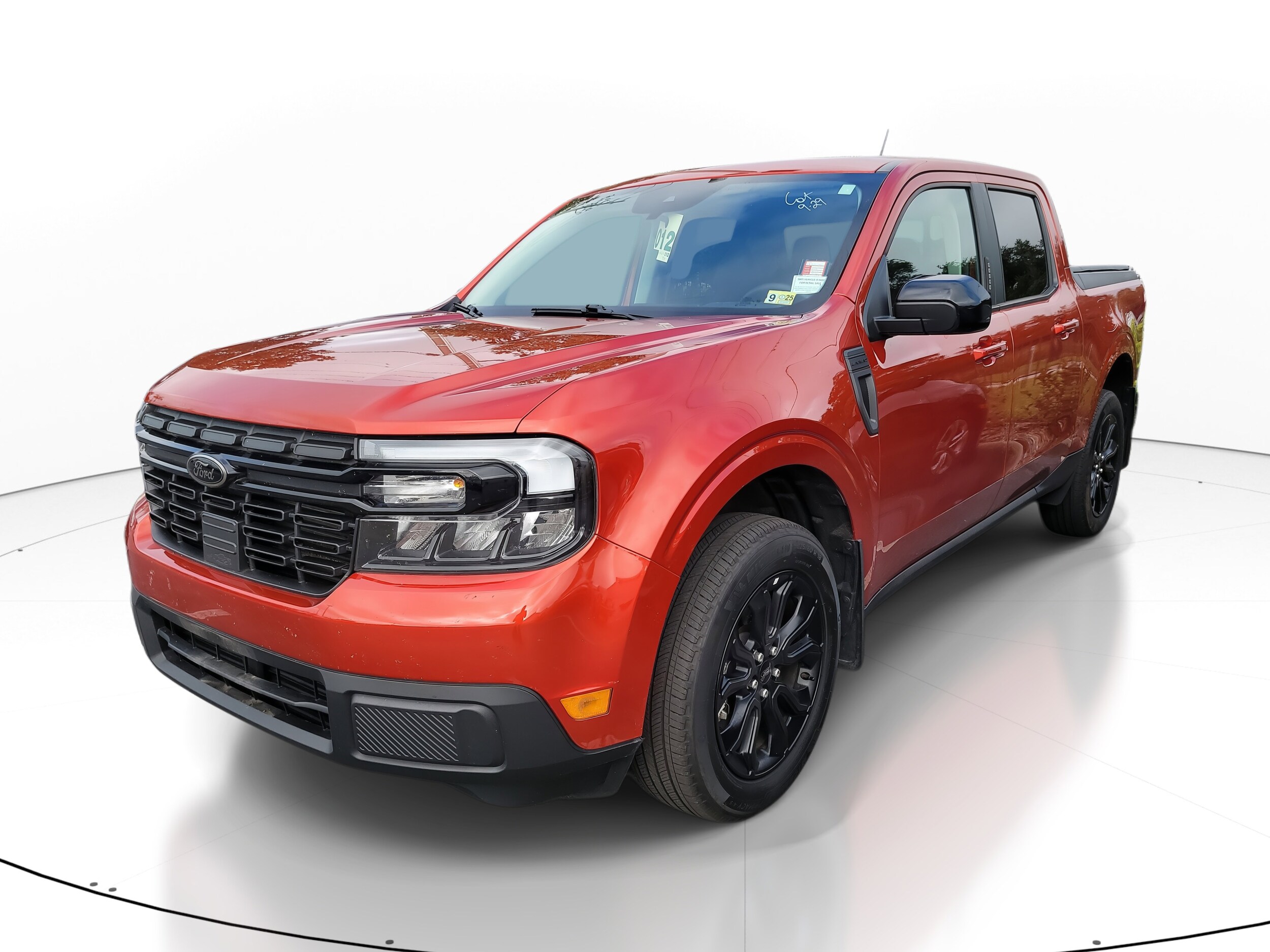 2023 Ford Maverick Lariat photo 3