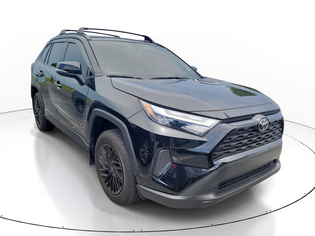 Used 2025 Toyota RAV4 Hybrid XLE SUV