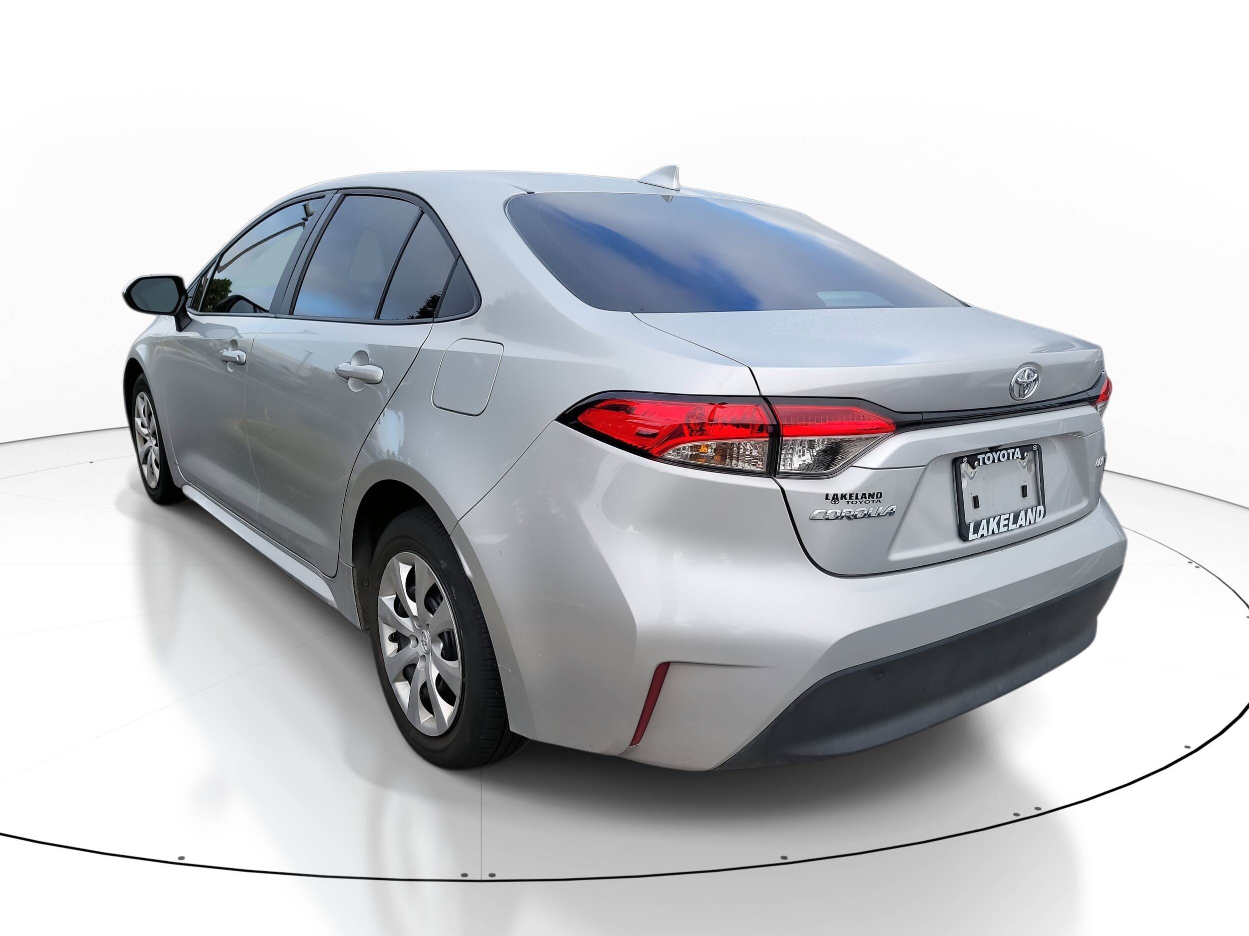 2024 Toyota Corolla LE photo 4