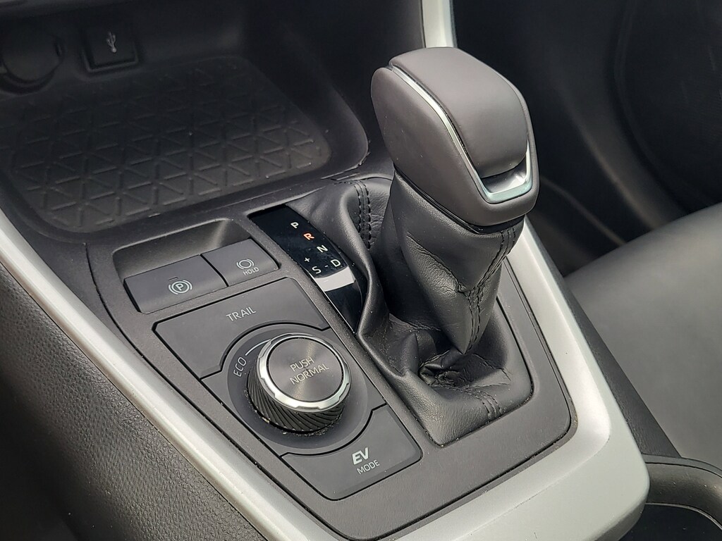 2022 Toyota RAV4 Hybrid XLE Premium photo 23