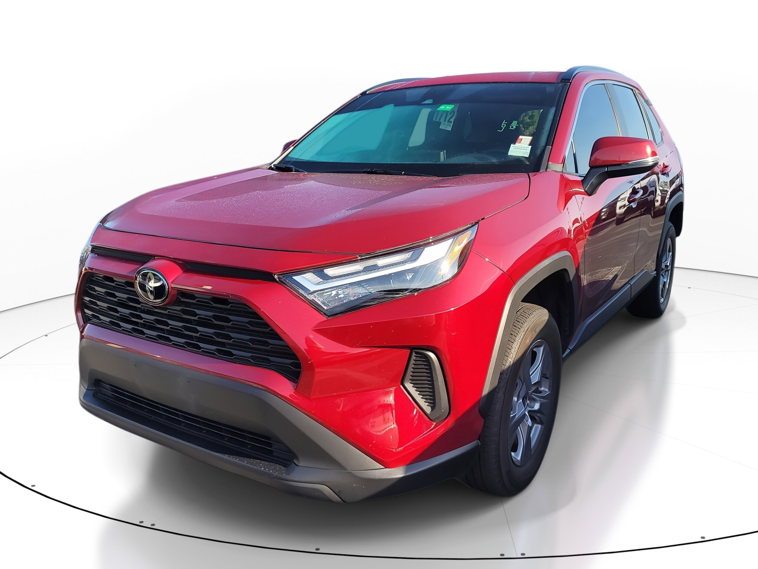 2023 Toyota RAV4 XLE photo 3