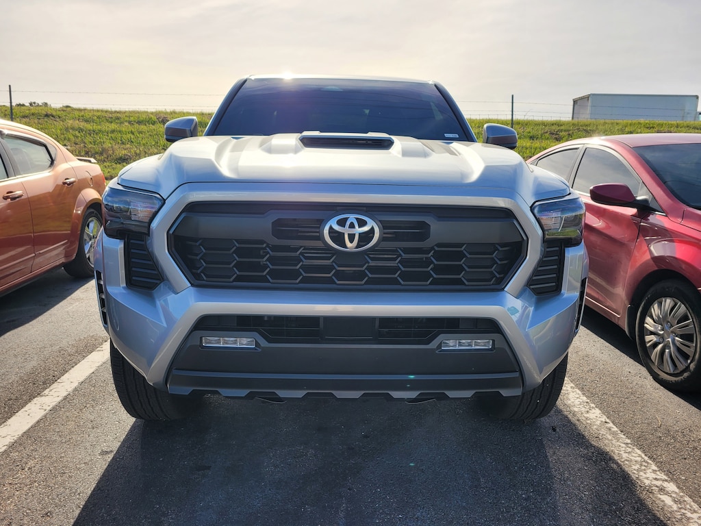 Used 2025 Toyota Tacoma Truck Double Cab