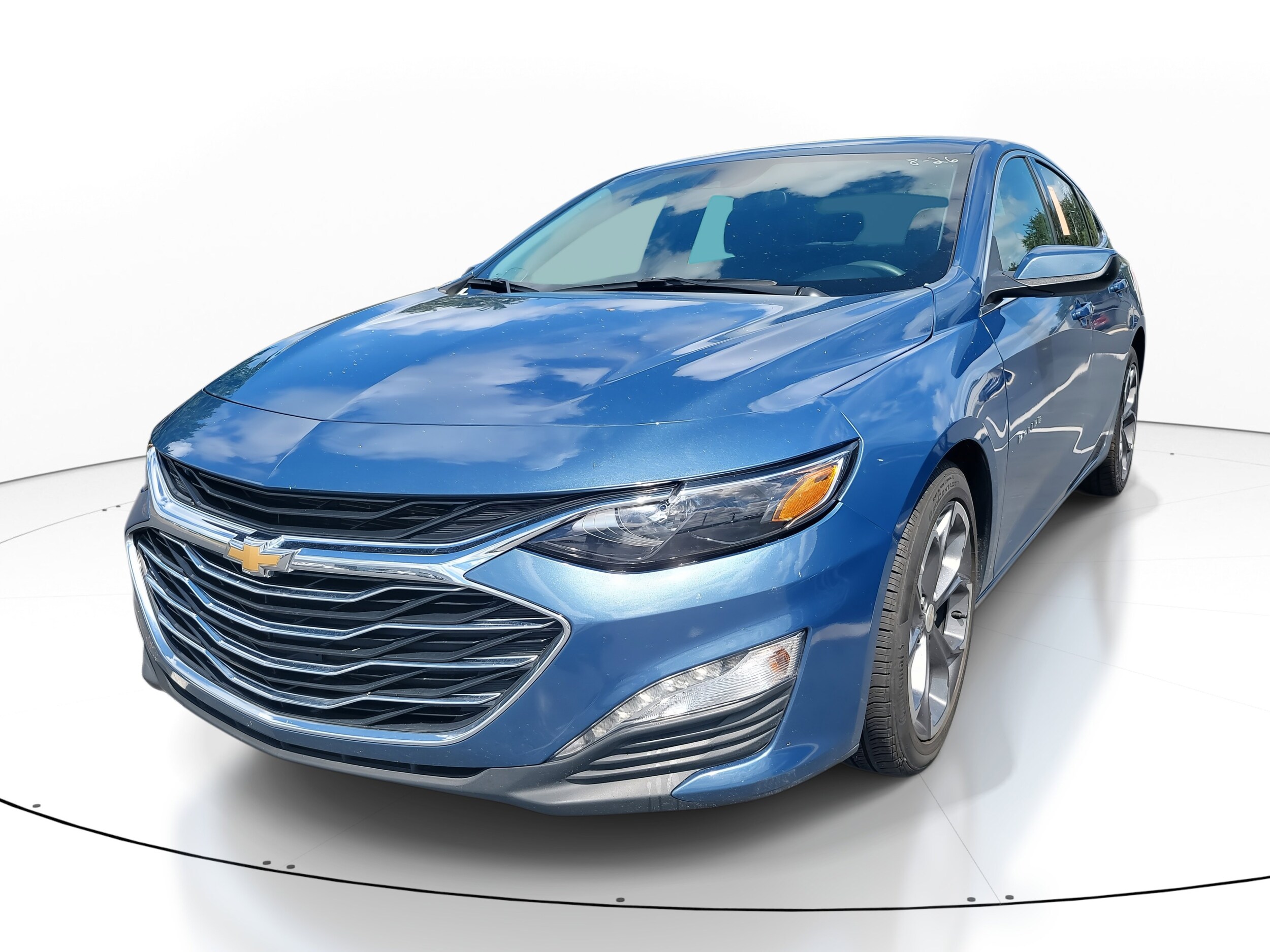 2024 Chevrolet Malibu 1LT photo 3