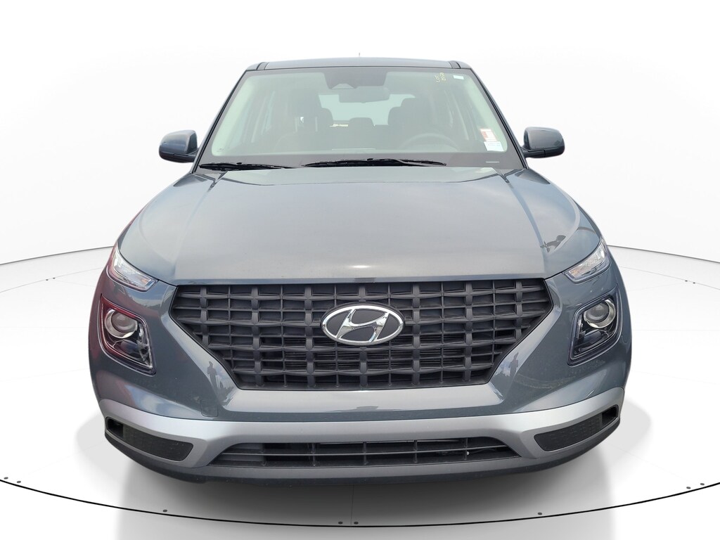 Used 2025 Hyundai Venue SE SUV