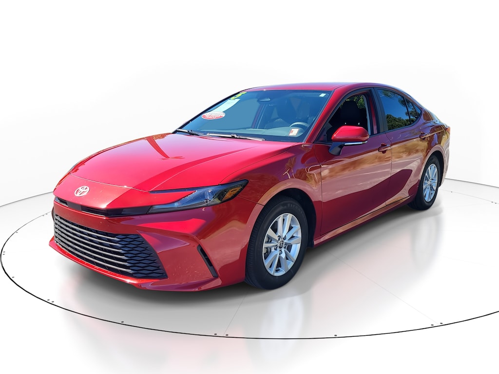 2025 Toyota Camry LE photo 2