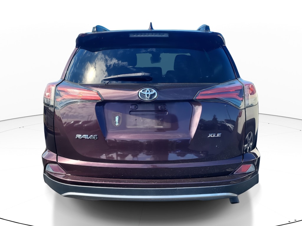 Used 2018 Toyota RAV4 XLE SUV