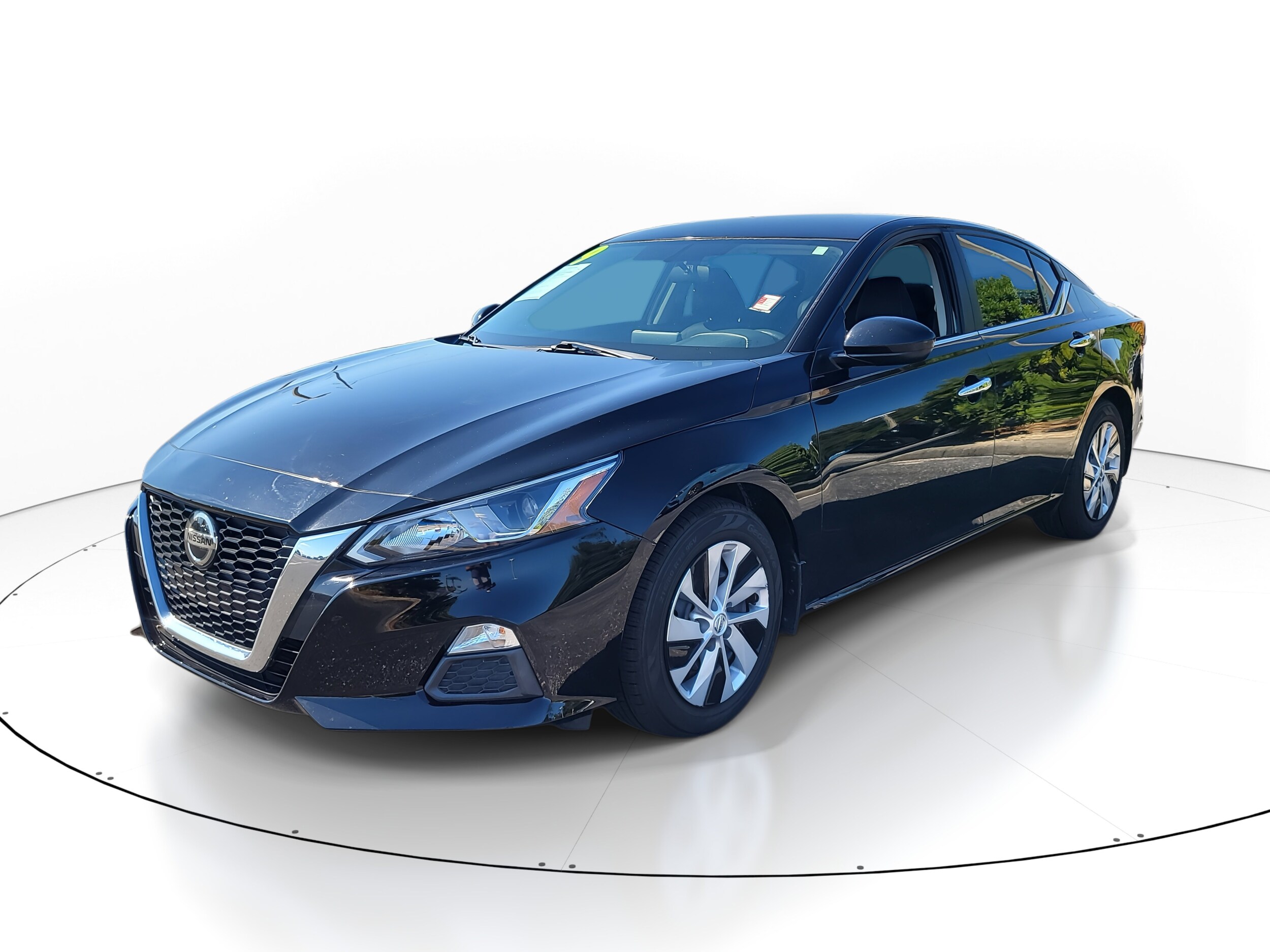 2019 Nissan Altima 2.5 S photo 3