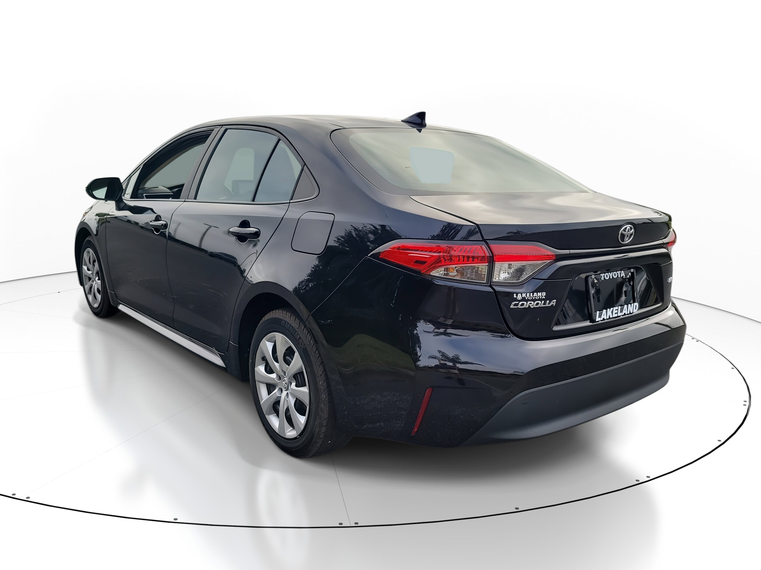 2023 Toyota Corolla LE photo 4