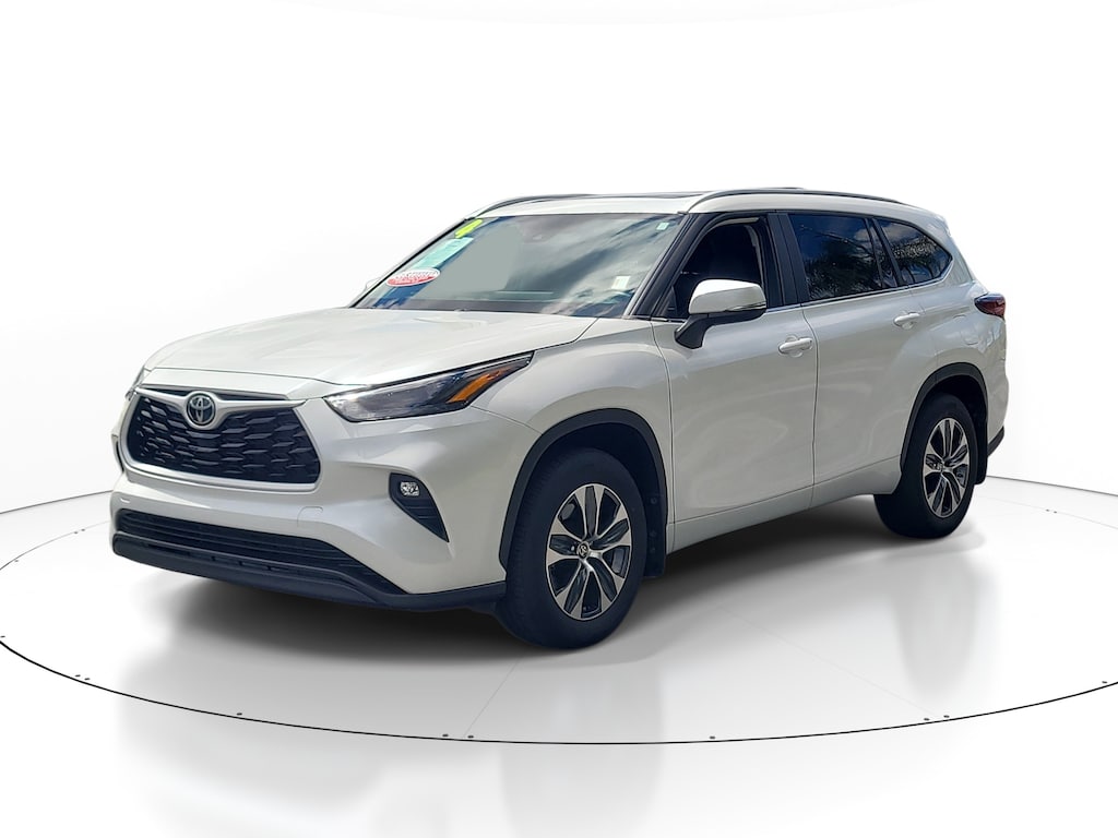 Certified 2024 Toyota Highlander XLE SUV