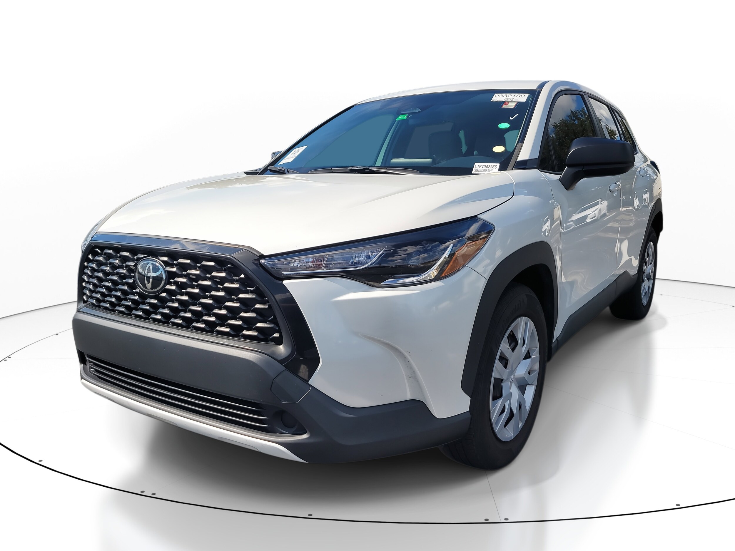 2023 Toyota Corolla Cross L photo 3