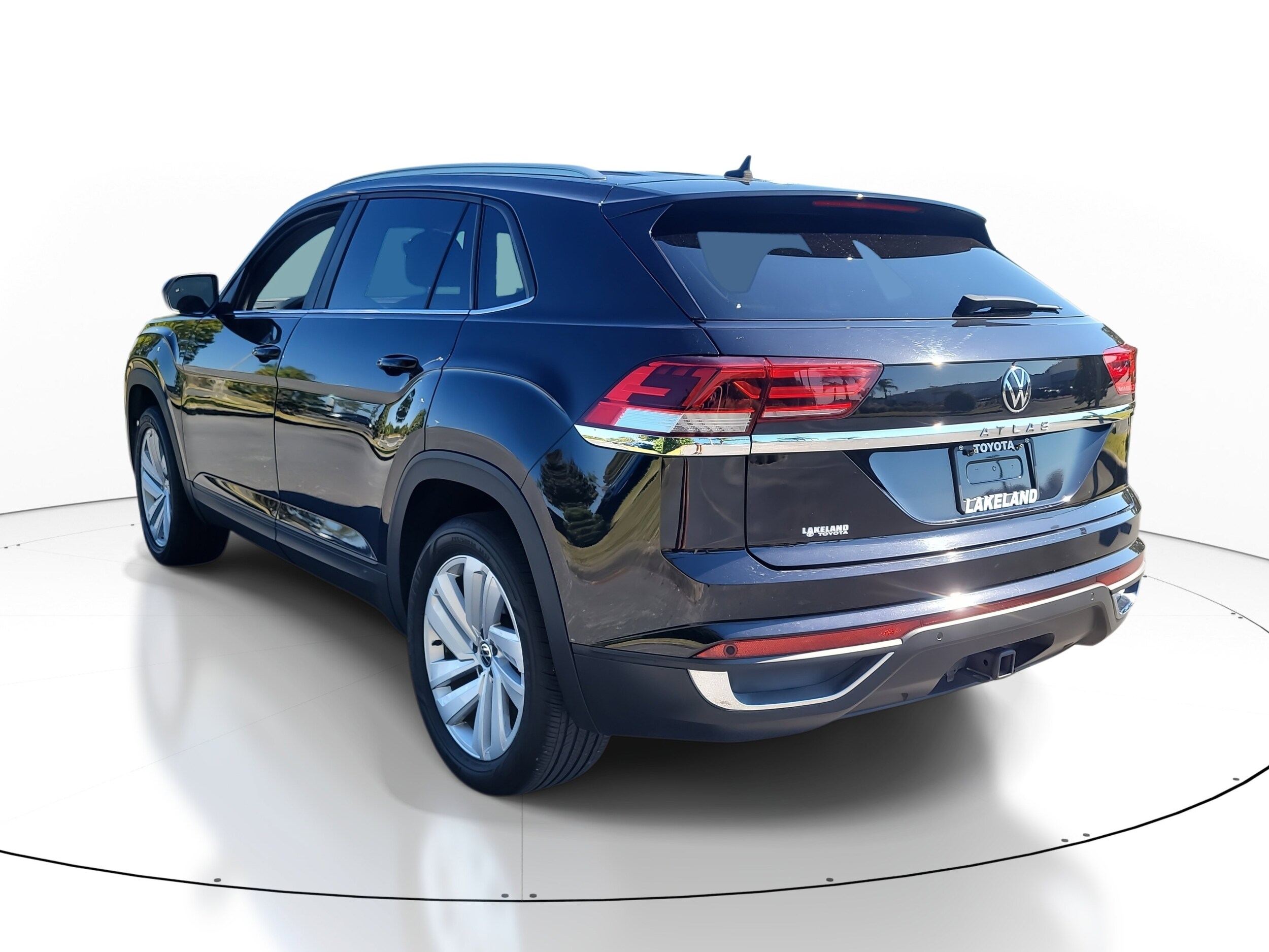 2023 Volkswagen Atlas Cross Sport V6 SE Technology photo 4
