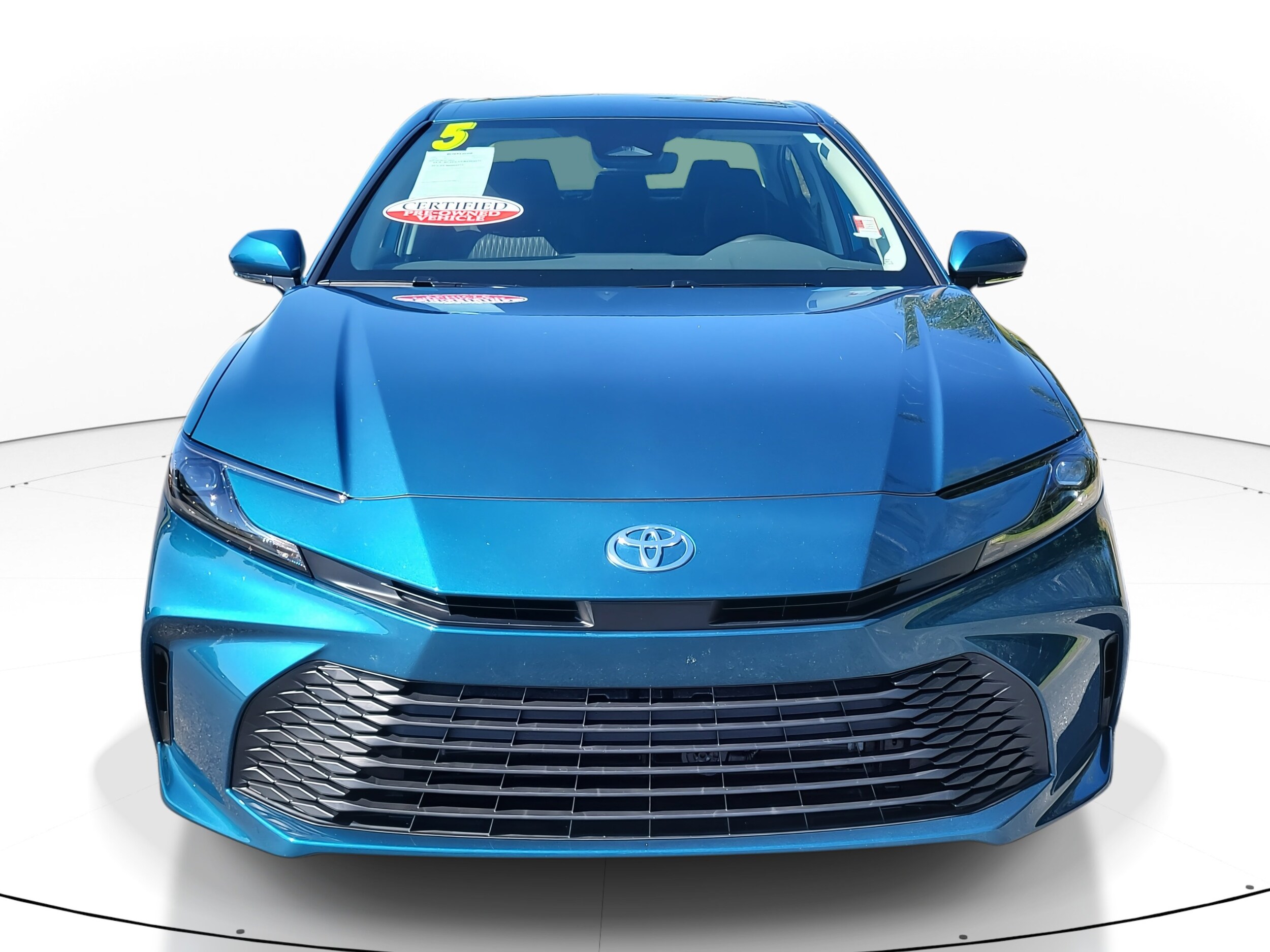 2025 Toyota Camry LE photo 2
