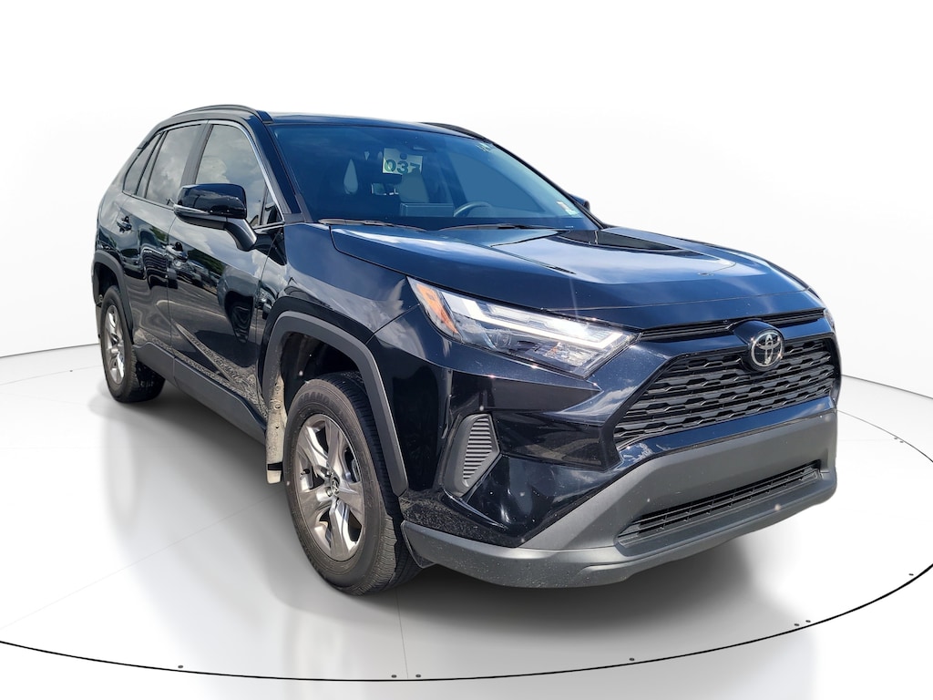 Used 2025 Toyota RAV4 XLE SUV