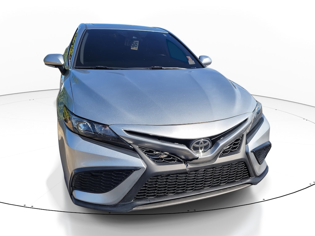 Used 2021 Toyota Camry SE Sedan