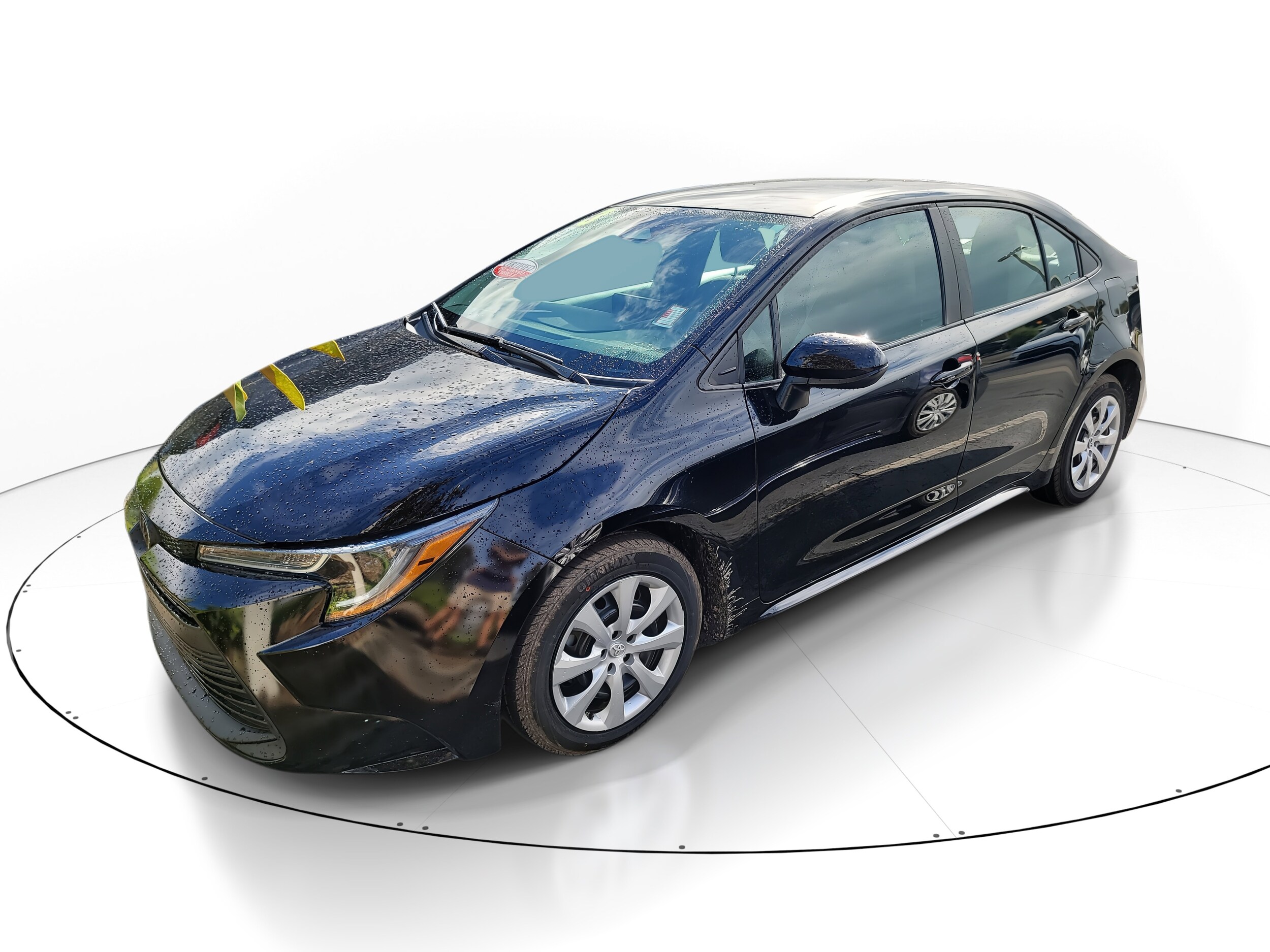 2023 Toyota Corolla LE photo 3