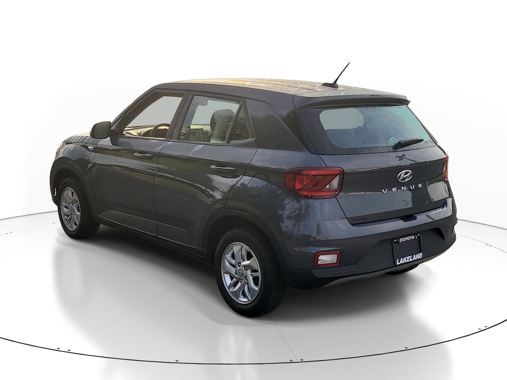 Used 2025 Hyundai Venue SE SUV