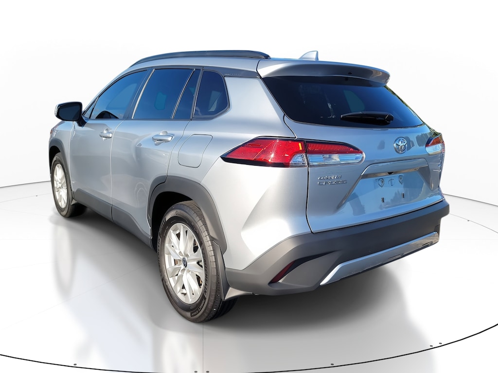 Used 2024 Toyota Corolla Cross LE SUV