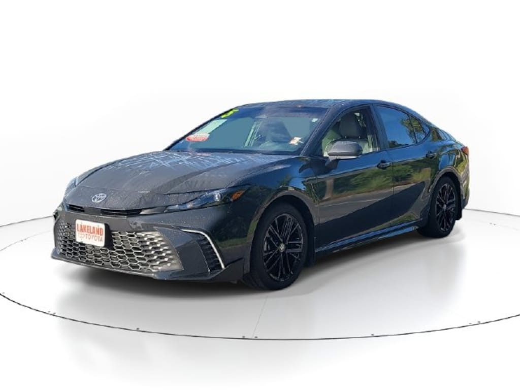 Used 2025 Toyota Camry SE Sedan