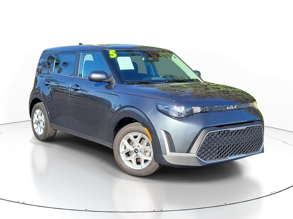 Used 2025 Kia Soul LX Hatchback