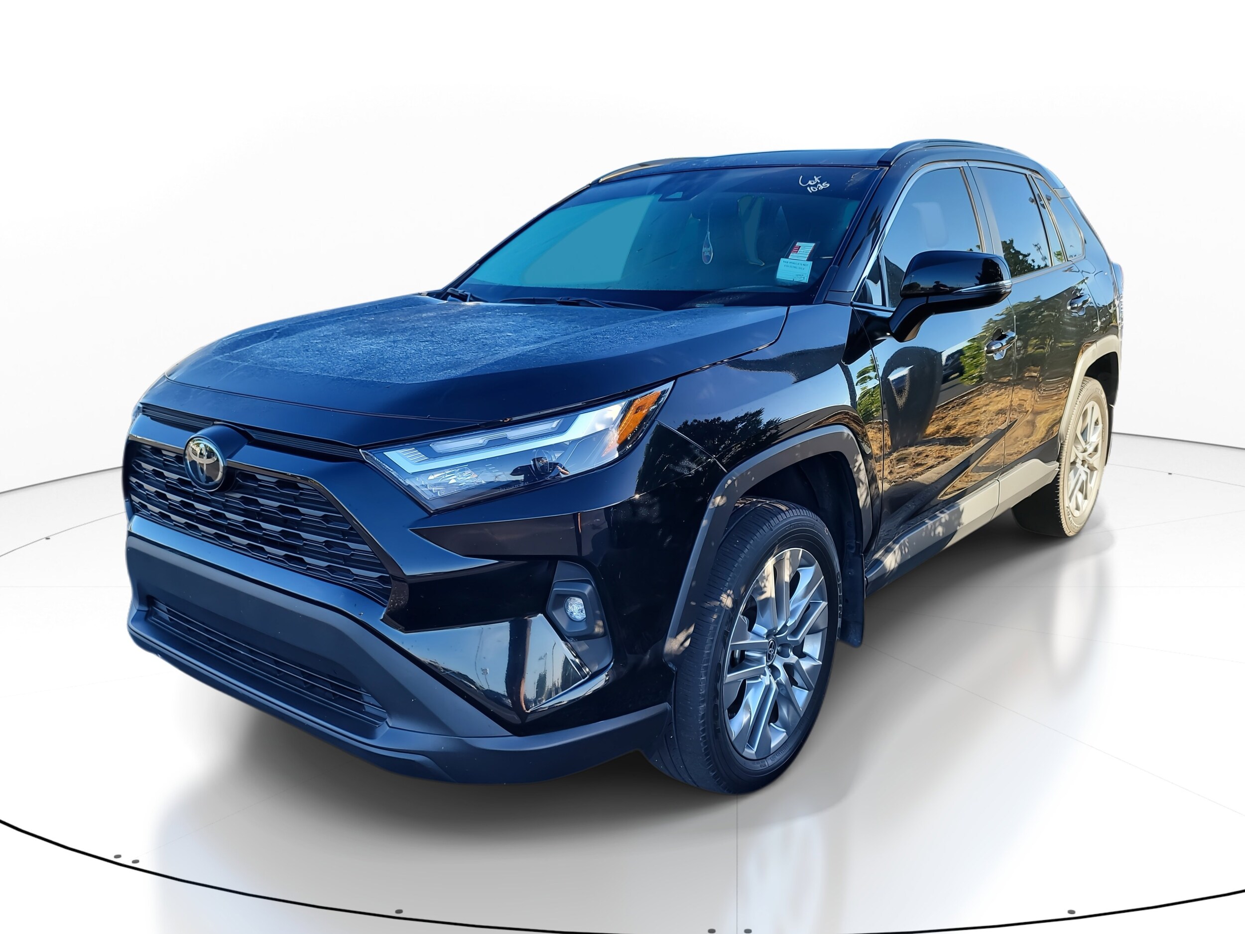 2024 Toyota Corolla Cross L photo 3