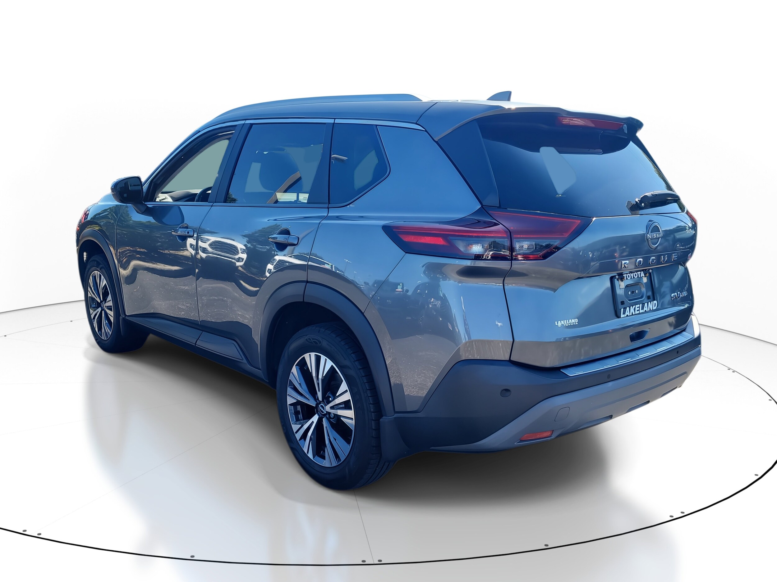 2023 Nissan Rogue SV photo 3