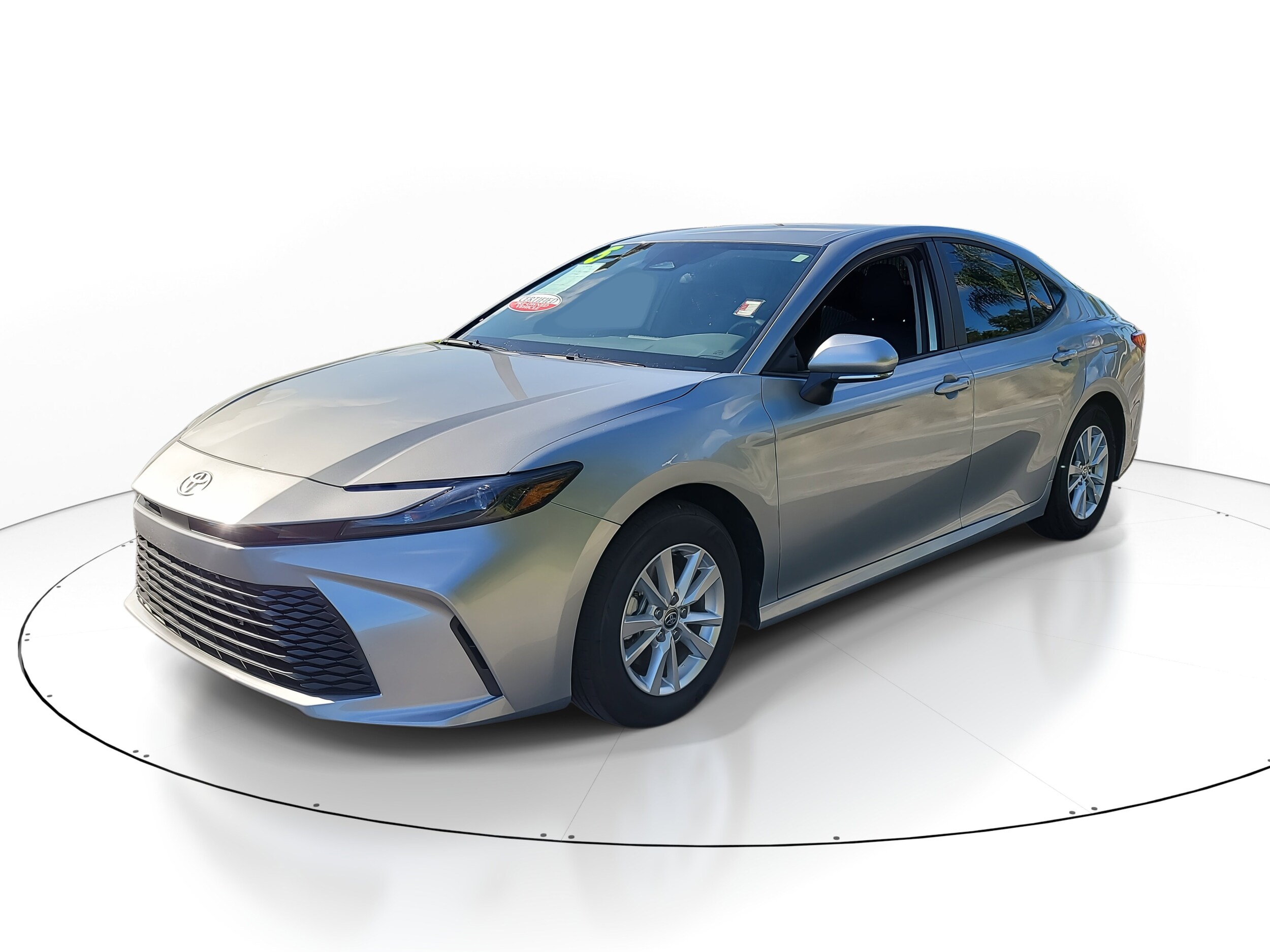 2025 Toyota Camry LE photo 3