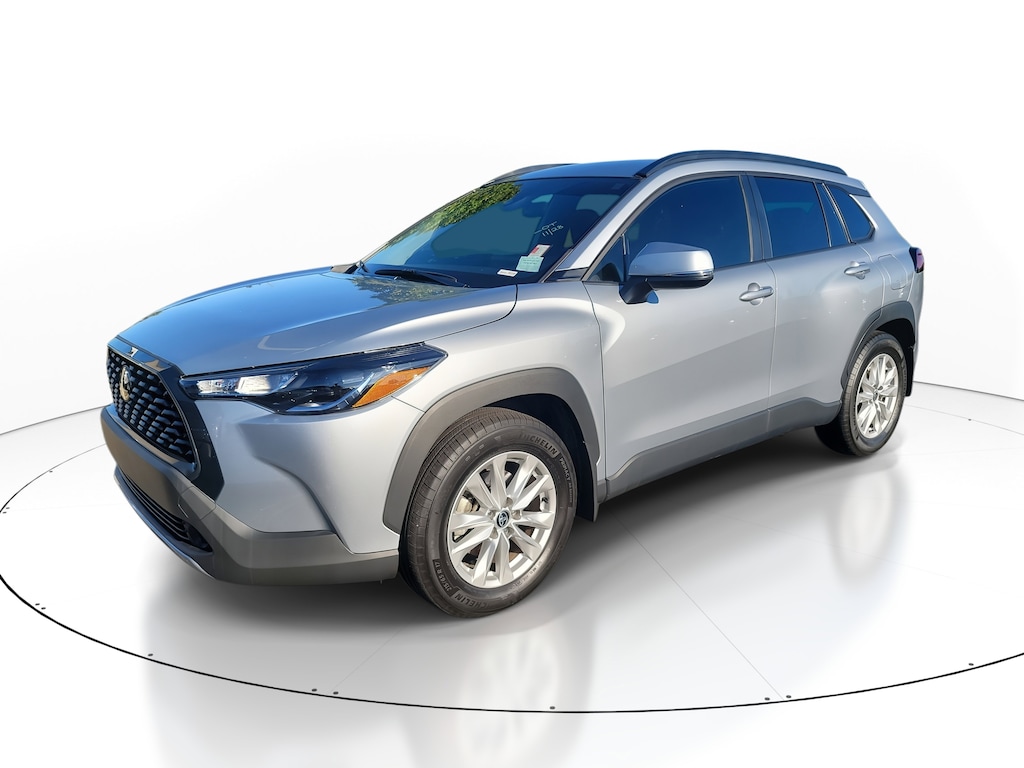 Used 2024 Toyota Corolla Cross LE SUV