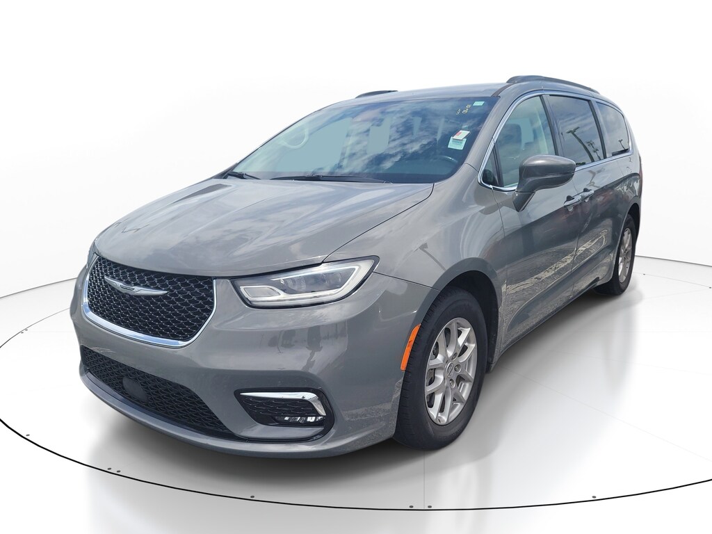 Used 2022 Chrysler Pacifica Touring L Van Passenger Van