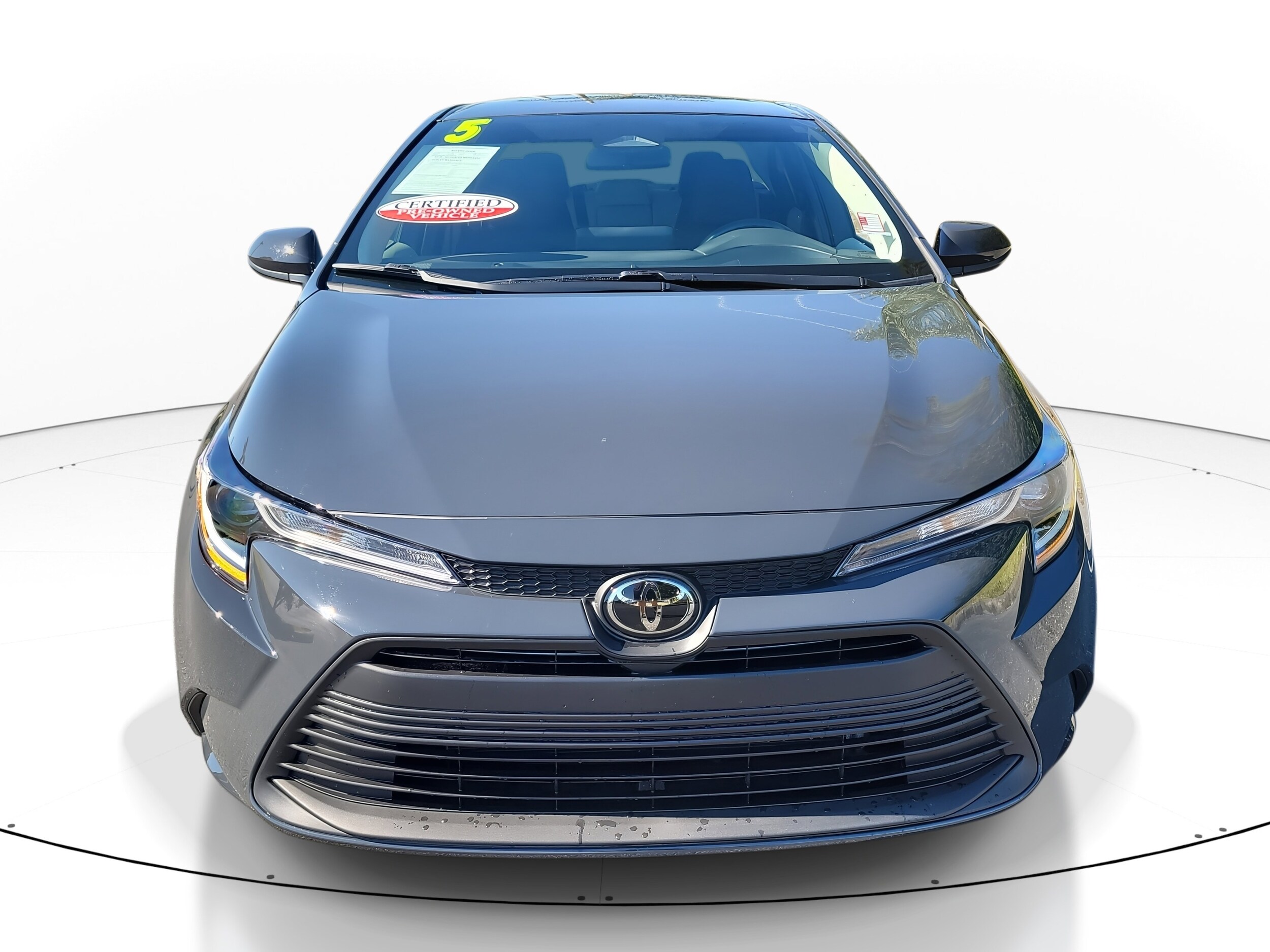2025 Toyota Corolla LE photo 3