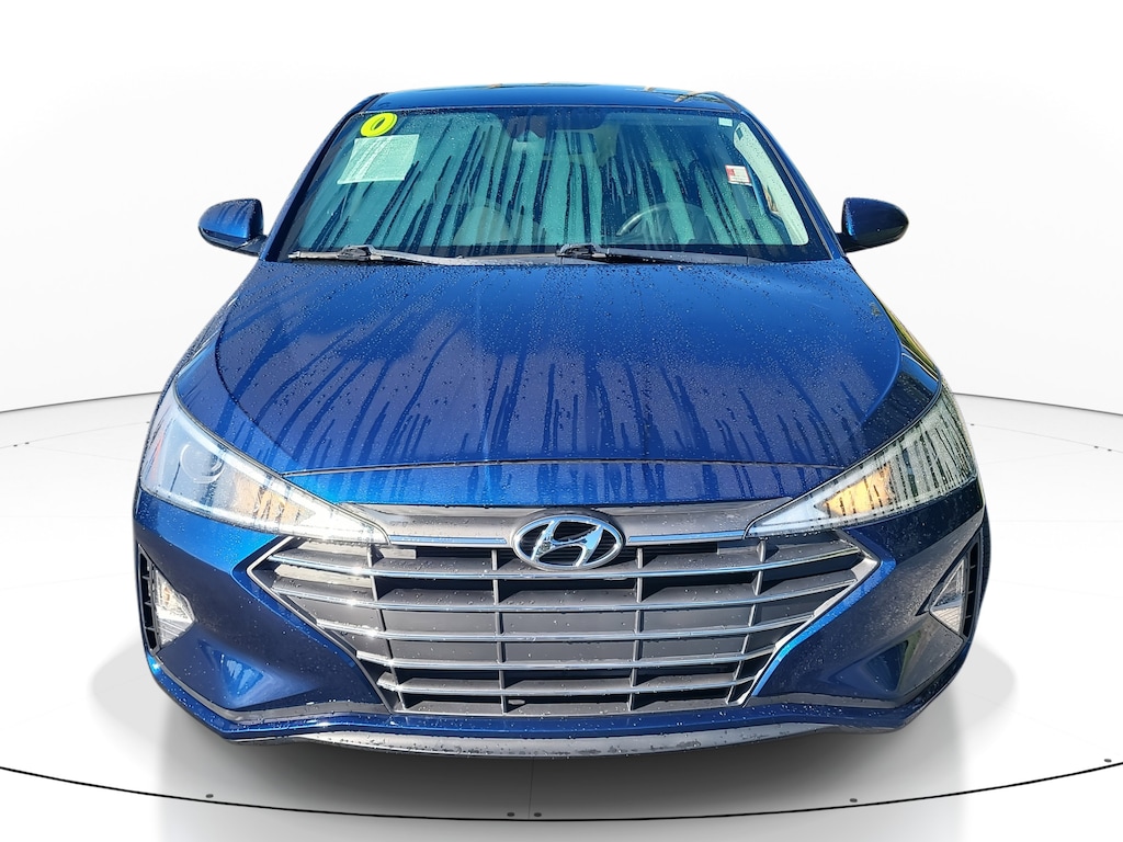 2020 Hyundai Elantra SE photo 2