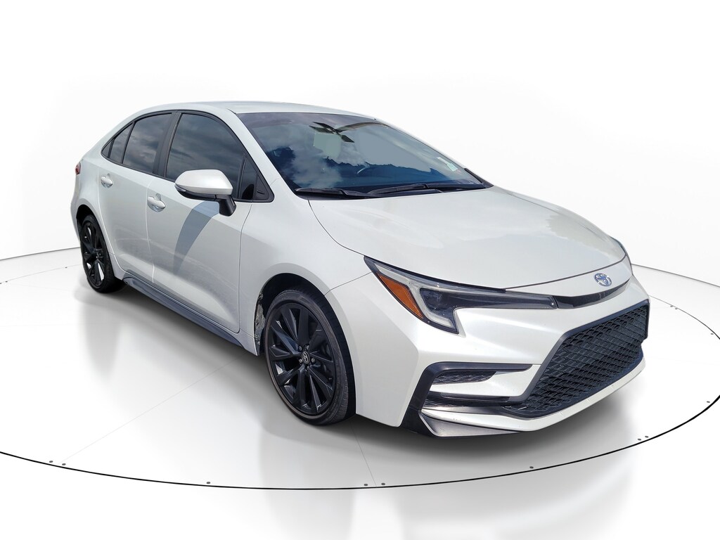 Used 2024 Toyota Corolla SE Sedan