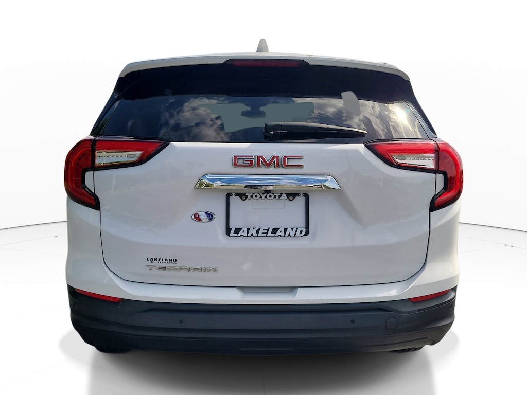 Used 2022 GMC Terrain SLE SUV