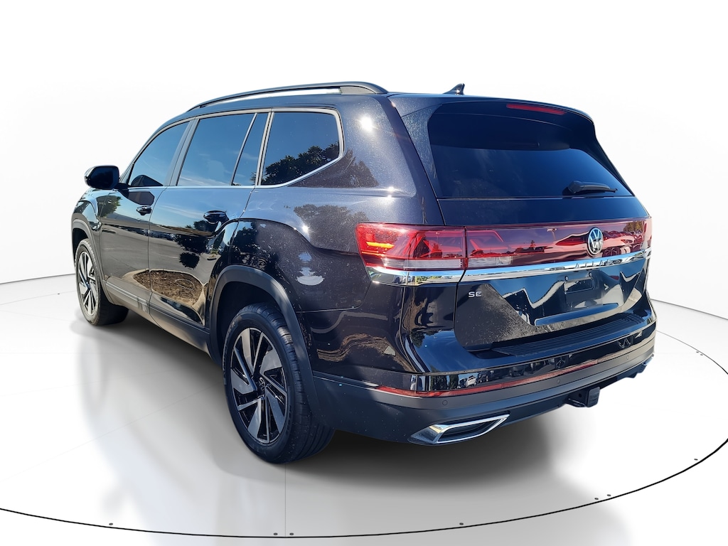 Used 2024 Volkswagen Atlas 2.0T SE w/Technology SUV