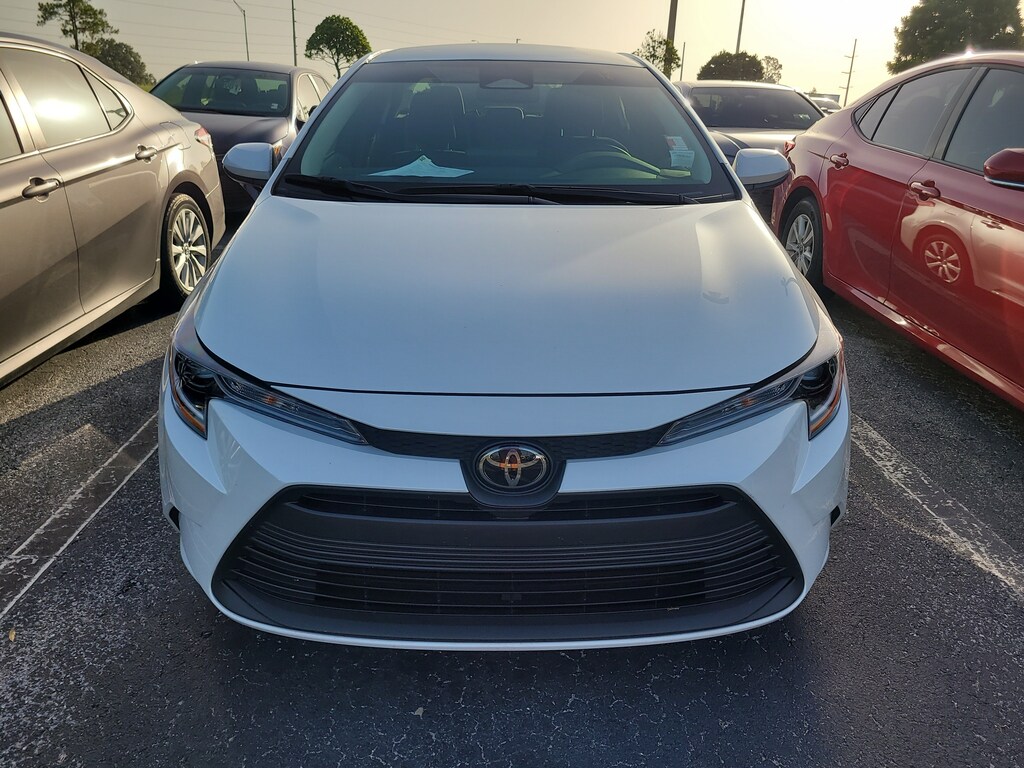 Used 2025 Toyota Corolla LE Sedan