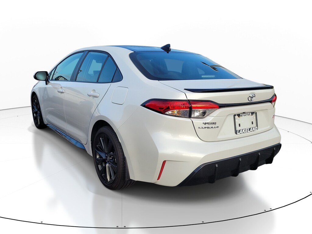 Used 2026 Toyota Corolla SE Sedan
