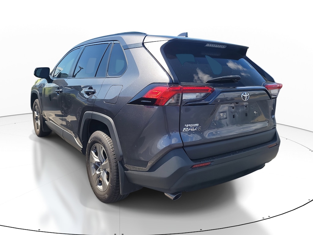 Used 2022 Toyota RAV4 XLE SUV