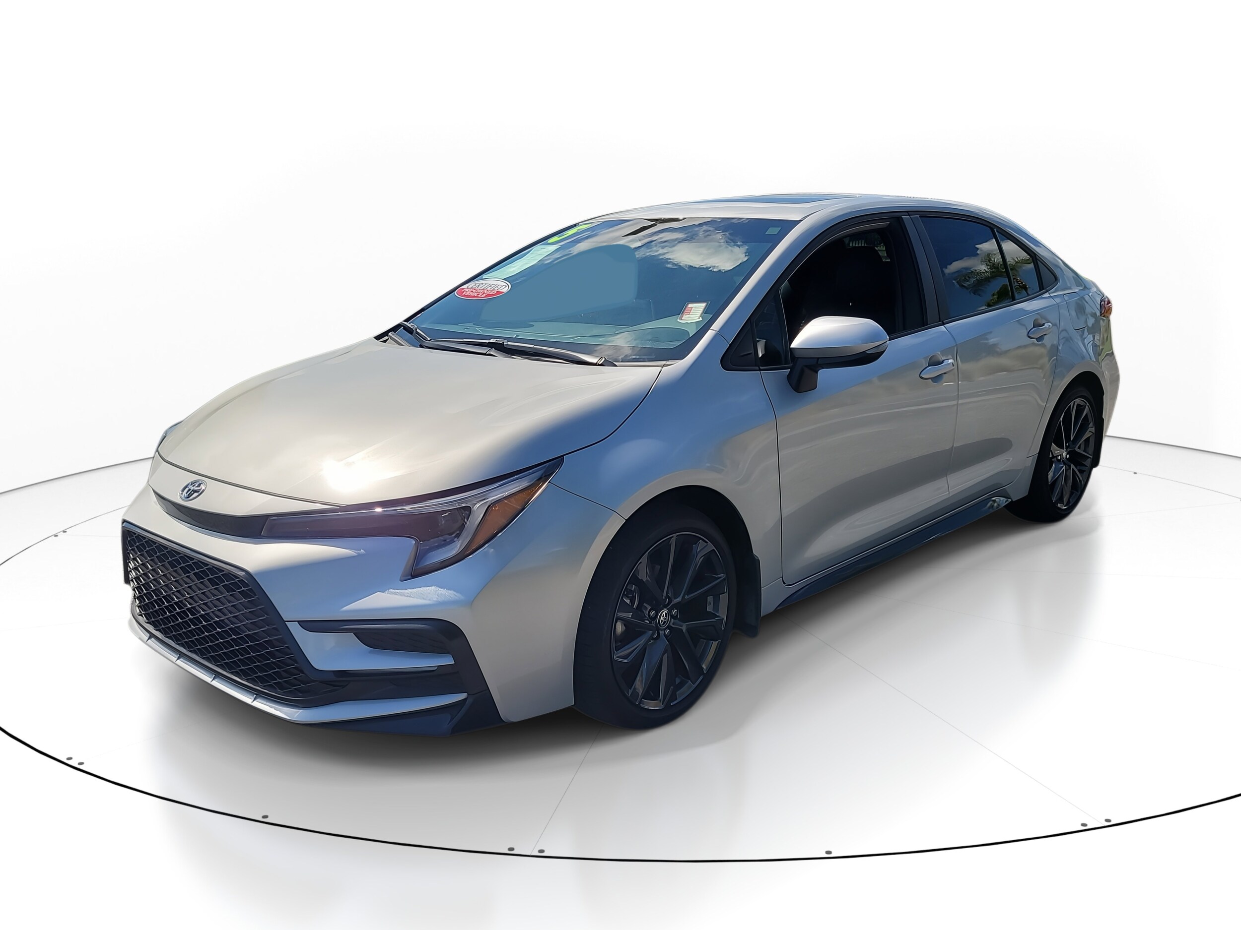 2025 Toyota Corolla XSE photo 3
